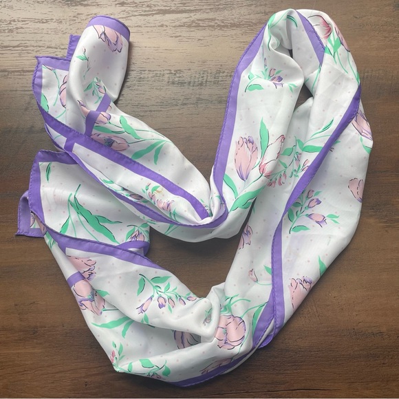 Vintage Floral Scarf - Picture 4 of 8